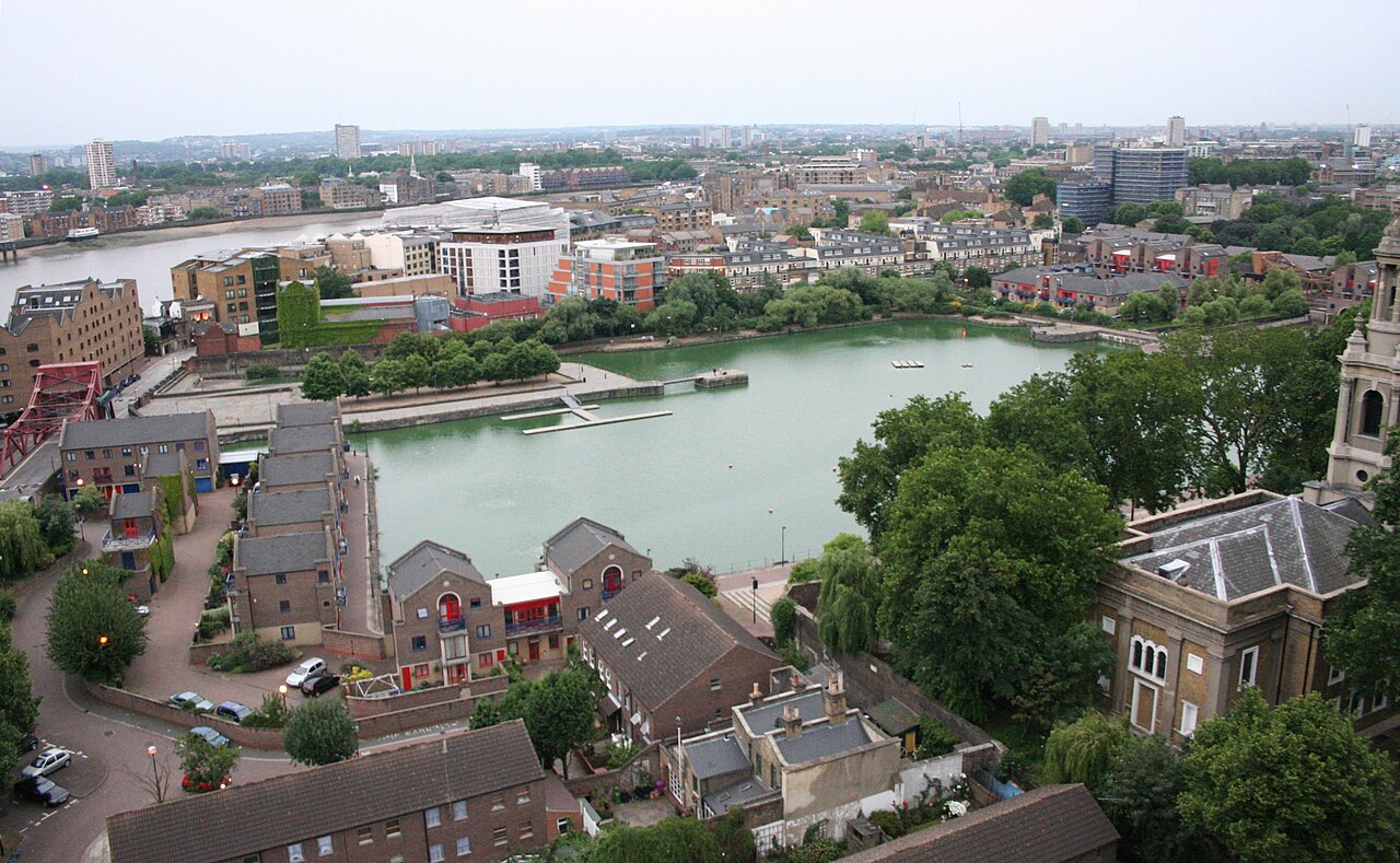 Shadwell Basin, London — photographed in June 2007